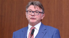 HLV Philippe Troussier muốn tái xuất, nhắm đội top 5 thế giới