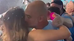Mối quan hệ đặc biệt giữa Pep Guardiola và nữ MC quyến rũ được hé lộ