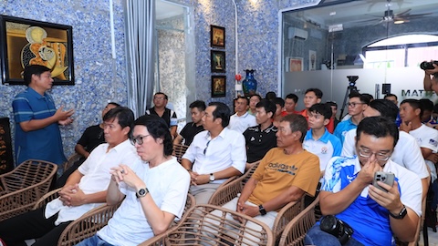 Mong bóng đá TP.HCM phát triển mạnh mẽ hơn trong tương lai