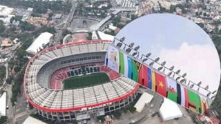 VIDEO: Cờ Việt Nam hiện diện tại 1 góc World Cup