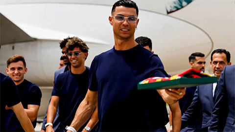 Fan cuồng Cristiano Ronaldo làm điều điên rồ