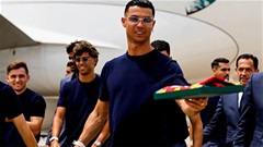 Fan cuồng Cristiano Ronaldo làm điều điên rồ