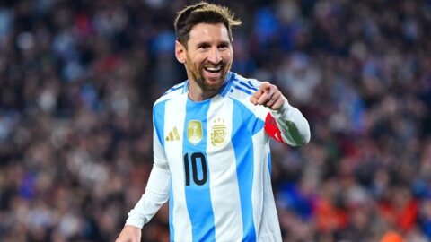 Messi nhắm tới kỷ lục của Ronaldo