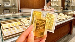 Giá vàng hôm nay 17/6: Vàng nhẫn vượt vàng miếng, tiếp tục tăng mạnh