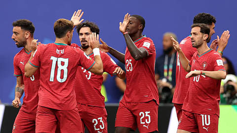 Trực tiếp Bồ Đào Nha 1-0 CHDC Congo: Joao Neves ghi bàn mở tỷ số