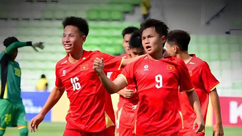 Dàn tuyển thủ U19 Việt Nam lên chơi chuyên nghiệp
