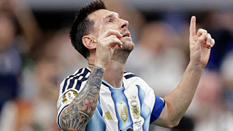 Xem Messi lập cú đúp vào lưới Áo, phá hàng loạt kỷ lục và đưa Argentina đi tiếp