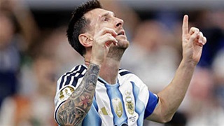 Xem Messi lập cú đúp vào lưới Áo, phá hàng loạt kỷ lục và đưa Argentina đi tiếp