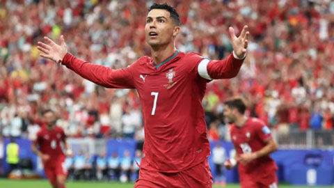 Xem bàn thắng đầu tiên của Ronaldo tại World Cup, lập 2 kỷ lục lịch sử