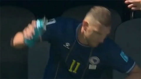 Cựu sao Man City nổi đóa giữa trận thắng quan trọng của Bosnia