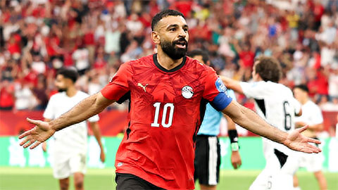 Mohamed Salah chỉ còn cách kỷ lục ghi bàn của tuyển Ai Cập đúng 1 pha lập công
