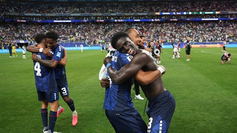 Cape Verde thắng rồi, Messi đừng cố làm gì!