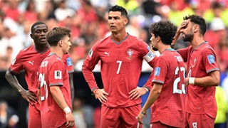 Ronaldo tránh được Messi nhưng Bồ Đào Nha lại rơi vào nhánh tử thần