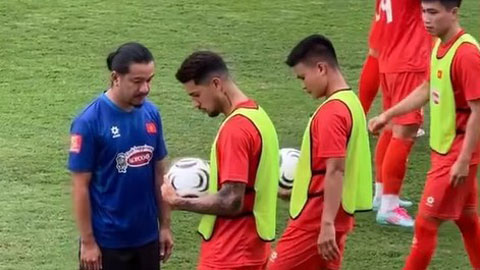 ĐT Việt Nam làm quen với bóng AFF Cup 2026