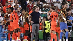 Hà Lan bị loại, quyết định của Koeman bị gọi là hèn nhát