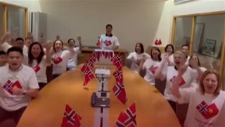 Đại sứ quán Na Uy tái hiện màn 'chèo thuyền Viking' tại Hà Nội