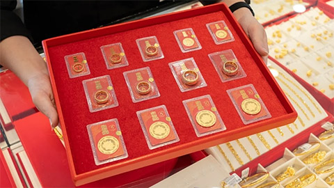 Giá vàng, tỷ giá ngoại tệ hôm nay 2/7: Vàng trong nước giảm tiếp