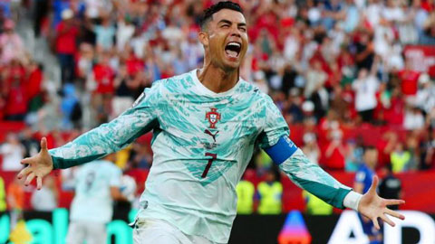 Ronaldo phá lời nguyền, ghi bàn đầu tiên ở vòng knock-out 1 kỳ World Cup