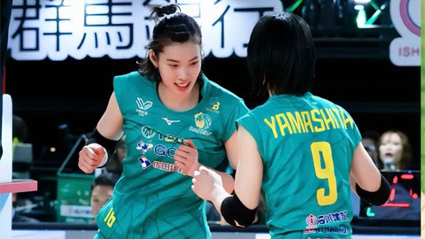 Chủ công Thanh Thúy gia hạn với Gunma Green Wings, lập cột mốc lịch sử