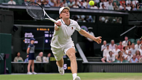 Jannik Sinner tiếp bước Djokovic ở Wimbledon