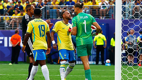 Hành động gây tranh cãi của Neymar