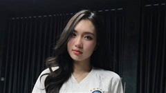 Người đẹp sở hữu hình thể 'đồng hồ cát' cổ vũ Ai Cập