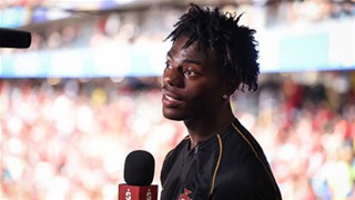 Fan cứng nhất thế giới của Ronaldo khóc nức nở khi thần tượng rời World Cup