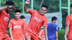 Trung vệ phải ĐT Việt Nam: Phạm Xuân Mạnh số 2 khó ai số 1