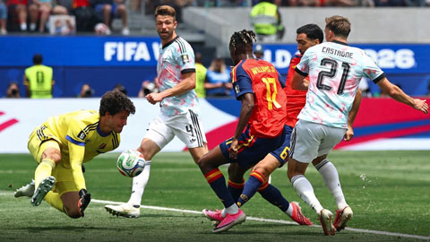 Thủ môn MU mắc sai lầm, Courtois bật khóc vì đàn em ngớ ngẩn