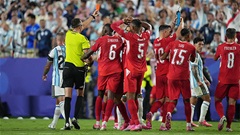 Luật mới tại World Cup 2026 giúp Argentina ở tấm thẻ đỏ của Thụy Sĩ