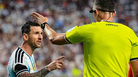 Messi nổi nóng với trọng tài Bồ Đào Nha, tuyên bố 'đừng thiếu tôn trọng tôi'