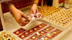 Giá vàng, tỷ giá ngoại tệ hôm nay 12/7: Vàng SJC gần mốc 150 triệu đồng/lượng