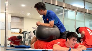 Duy Mạnh tập hồi phục với cường độ cao
