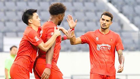 Trực tiếp Việt Nam 1-1 Gangwon FC: Xuân Son đánh đầu thành bàn