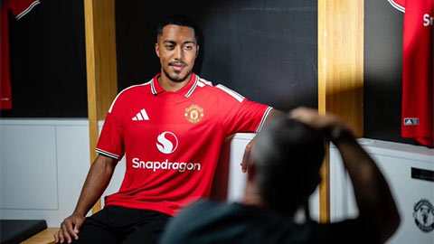 Tielemans ra mắt MU, ký hợp đồng đến năm 2031