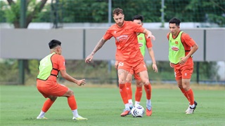 ĐT Việt Nam rèn thêm một độc chiêu giống Arsenal, Brenford sử dụng
