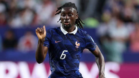 Arsenal và Chelsea tranh Manu Kone với MU