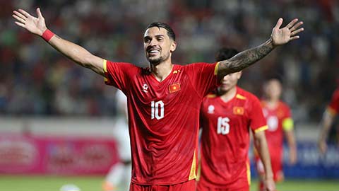 Hoàng Hên sút xa ghi bàn đẹp mắt (trực tiếp: Việt Nam 3-0 Myanmar)