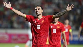 Hoàng Hên sút xa ghi bàn đẹp mắt (trực tiếp: Việt Nam 3-0 Myanmar)