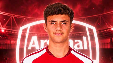 Arsenal chiêu mộ sao trẻ Elijah Upson theo dạng miễn phí
