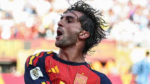 Ferran Torres tóm trọn khoảnh khắc để ghi danh vào lịch sử