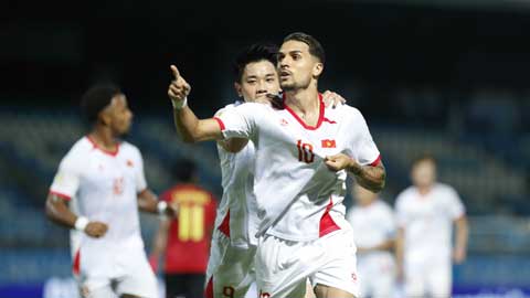 Hoàng Hên ghi bàn mở tỷ số ngay phút thứ 6 (Trực tiếp: Timor Leste 0-1 Việt Nam)