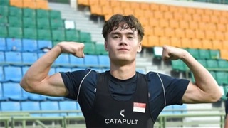 Hậu vệ 1m84 của Singapore khiến Đình Bắc phải dè chừng