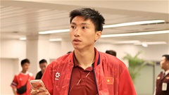 CĐV Indonesia săn đón Đoàn Văn Hậu ngay khi ĐT Việt Nam đến Jakarta