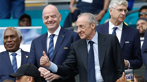 Infantino bị phanh phui cú bắt tay bí mật với Super League