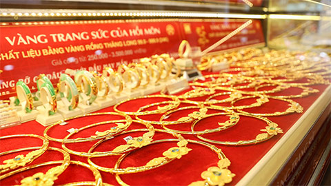 Giá vàng, tỷ giá ngoại tệ hôm nay 6/8: Giá vàng tăng mạnh