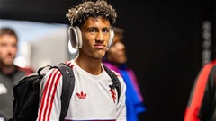 Thần đồng JJ Gabriel không được khoác áo Man United 