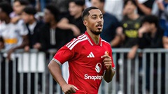 Youri Tielemans gây ấn tượng trước PSG, fan MU có lý do để kỳ vọng