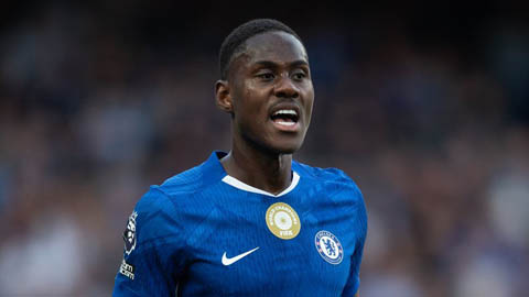 Chelsea bị chỉ trích vì bán Chalobah cho Como