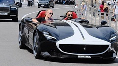 Ferrari 3,7 triệu bảng bị tịch thu: Chiếc xe từng xuất hiện cùng Haaland có gì đặc biệt?
